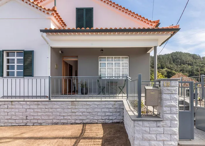 Villa Casa Da Olides - T3 Santana (Madeira)