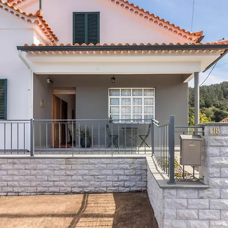 Villa Casa Da Olides - T3 Santana (Madeira)