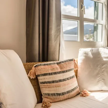 Casa Da Olides - T3 Santana (Madeira)